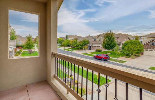 Yard, Home Gym, and Game Room Spacious Aurora Home - Foto 27