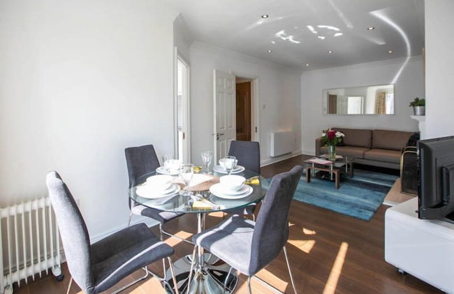 Grand Canal District Apartments - Photo 36