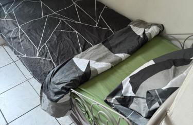 Les 4 Studettes - Foto 7