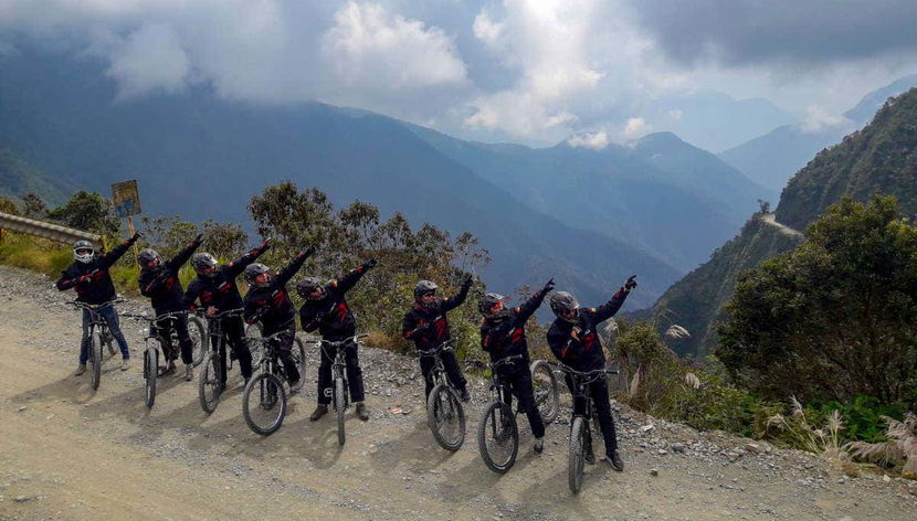 Groupe sur la Route de la Mort