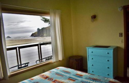 Stunning Beachfront Cabin with Barbecue and Hot-tub in Otis, Oregon - Foto 43