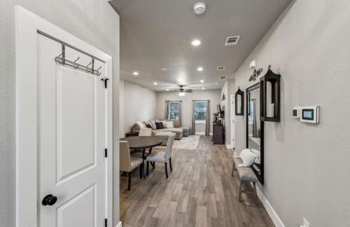 Stunning New Kitchen, Mins to Lake, Gas Firepit, Mins to Glen Rose Medical Center - Foto 17