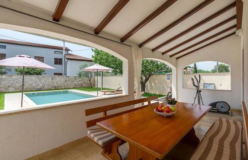 Kuća za odmor s bazenom Emma - Foto 12