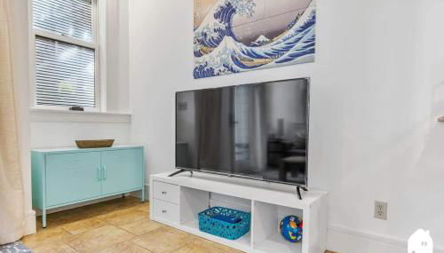 #Urban Elegance 3BR With Parking Near UC BART & Downtown - Photo 4