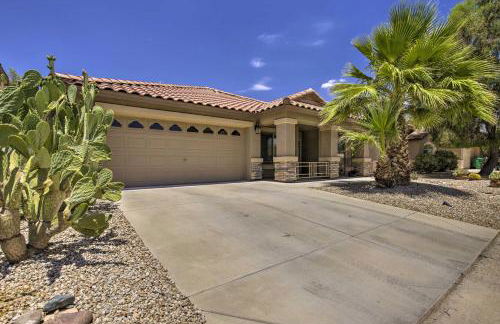 Chic Maricopa Getaway with Outdoor Oasis and Pool - Foto 44