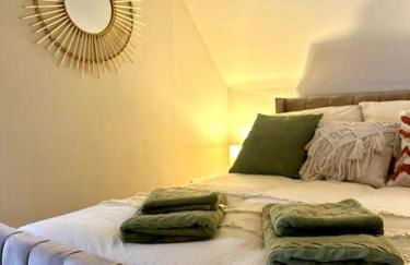 Cosy Town Loft by Shropshire Abodes - Foto 41