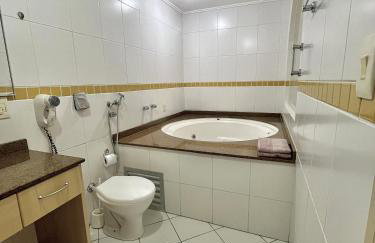 Saint Sebastian Flat 602- Com Hidro! até 3 pessoas, Duplex, no centro - Foto 16