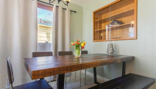 Cozy CDA Retreat 4BR Fire Pit Weekly Deals - Foto 2