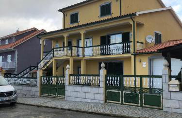 Charming House in Cortiçada with Balcony and Mountain View - Foto 44