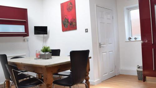 Nottingham City House - Photo 3