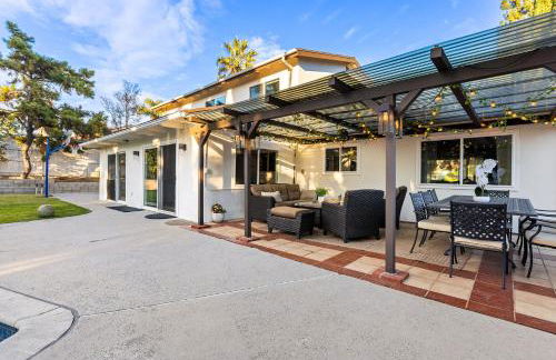 Adorable 4 bedroom home with Pool & more - Foto 17