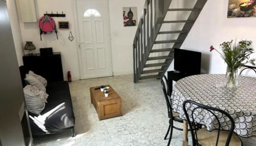 Maison à 200m de la mer, 10 mn de l'aéroport de Bastia et a 20mn du port - Foto 2