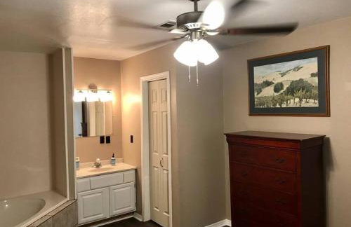 Lakehouse Getaway with Beautiful Views - Foto 3