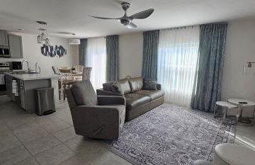 Cozy house with a Heated Swim spa - Foto 11