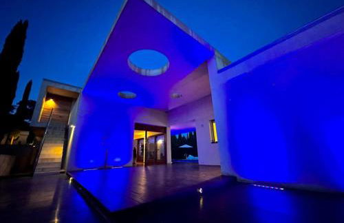 Villa Moderna Exclusiva con Jardín Privado La Villa de Sevilla - Foto 49