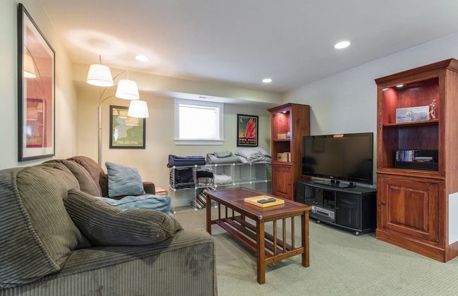 Spacious Split-level Apartment - Great for Groups - Foto 13