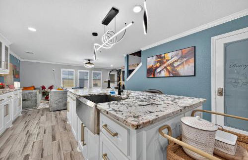 Smart Lighting, Master Suite & Game Room Fun - Photo 6