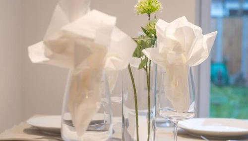 New stylish 4 bed house moments from Clacton beach - Foto 2