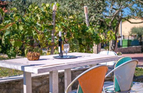 Breg Ivanovci - Three Bedroom Villa with Swimming Pool - Photo 30