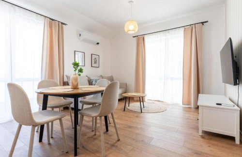 LUBAVA apartment z garażem podziemnym i klimatyzacją, Netflix, TV55', winda - Foto 3