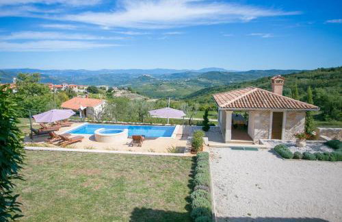 Unique Villa Bošket with Pool and Jacuzzi surrounded by Nature - Foto 6