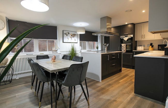 The Burlington Collection - Foto 24