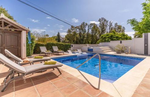 Gorgeous Home In Mijas With Wifi - Photo 2