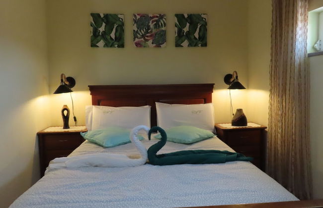 Lovely 3-bed House in Queimada Ideal for Families - Foto 1