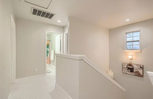 Chic 8BR Retreat Central East Austin for Large Groups - Foto 19