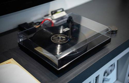 3 bed 3 bath Modern Luxury Home with Hot Tub and Rooftop Patio - Foto 34