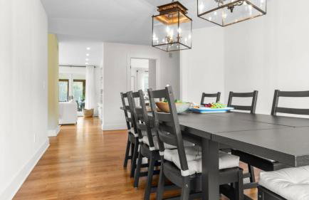 Modern Berkshires Farmhouse w Porch Fireplace Views Beaver Creek by AvantStay - Foto 15