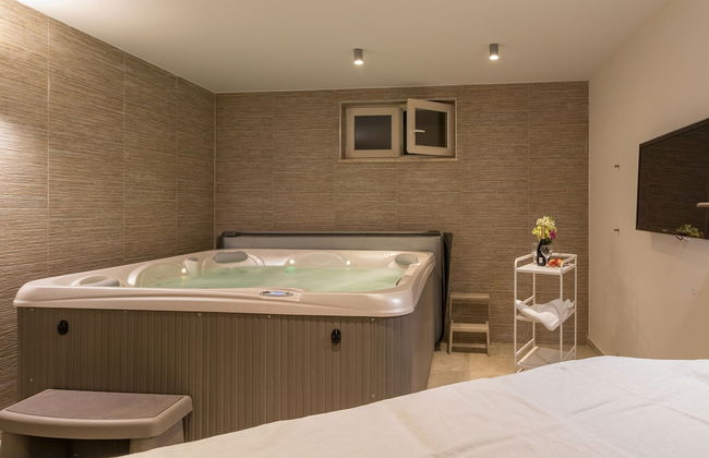 Luxurious Villa in Butkovici with Pool & Hot Tub - Foto 31