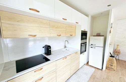 Mandelieu vacances RDC jardin, piscine, parking 2 chambres - Foto 5