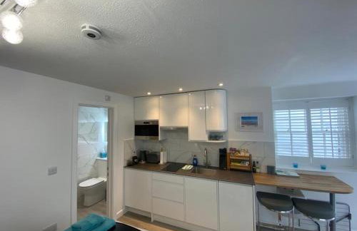 Sweet Caroline - luxury studio stone’s throw from Mousehole harbour - Photo 19