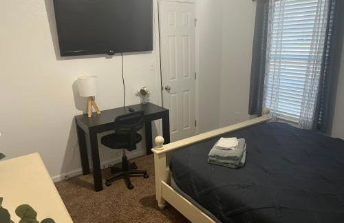 3 Bed 3 Bath Townhome - Foto 10