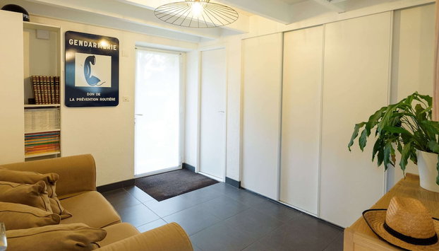 Peaceful Holiday Home in Plouguin With Indoor Pool - Foto 5, Recepción