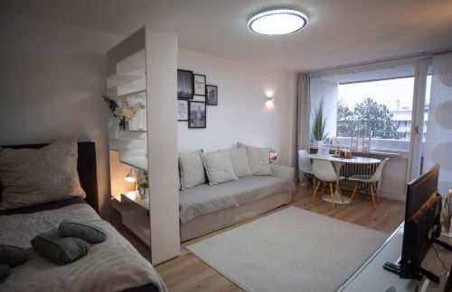 Cozy apartment with pool I U-Bahn - Photo 9