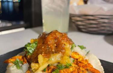 Rustic Chic Alabama Cabin w Loft Fire Pit Pet Friendly Fenced Yard Lake Guntersville - Coco Chateau - Foto 60