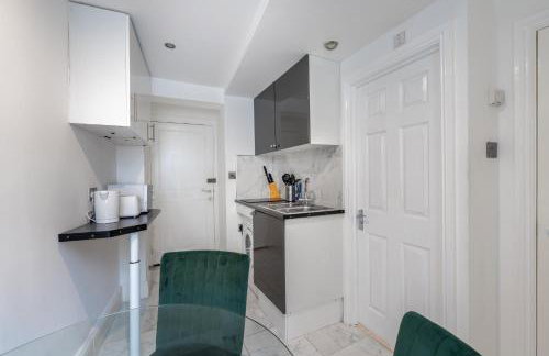 1 Bed Studio Apartment opposite Liverpool Street station - Foto 4
