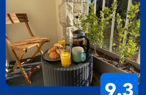 Spacious luxury flat in Swanage, close to beach with parking - Photo 2