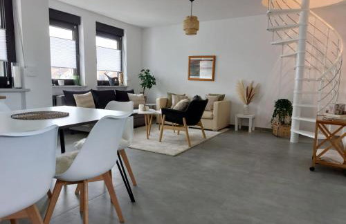 Stilvolle zwei Etagenwohnung, Parkplatz - Foto 10