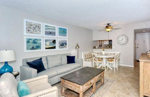 LaPlaya 202E Catch the gentle Gulf breezes on your private balcony beneath the swaying palms - Photo 18