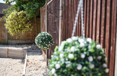 Spacious 4 Bed House Sleeps 6 Parking Garden in Loughborough - Foto 49