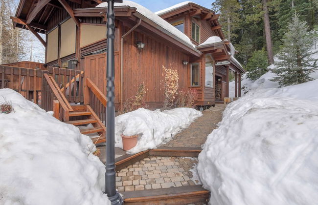 Wulf's Lodge at Olympic Valley Unwind in Hot Tub! - Photo 35