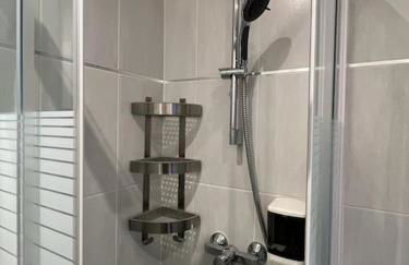 Flex Check in - Métro 14 et 7 - Free Parking - Late check out possible - Foto 8