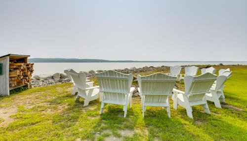 Oceanfront Mid-Coast Maine Home with Private Beach! - Foto 3