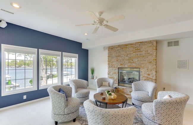 Lakeside Gravois Mills Home w/ Boat Slip + 4 Decks - Foto 65