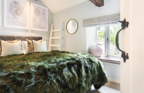 Coronation Family Cottage, Modernised 200-Year-Old Lake District Cottage with Private Hot Tub and Parking - Ridgestone - Foto 27