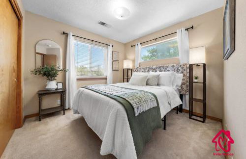 The Rose Garden Estate with Swim Spa - an Irvie Home - Foto 7