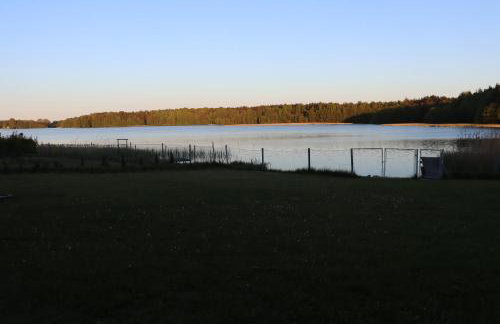 Przy jeziorze - Foto 9